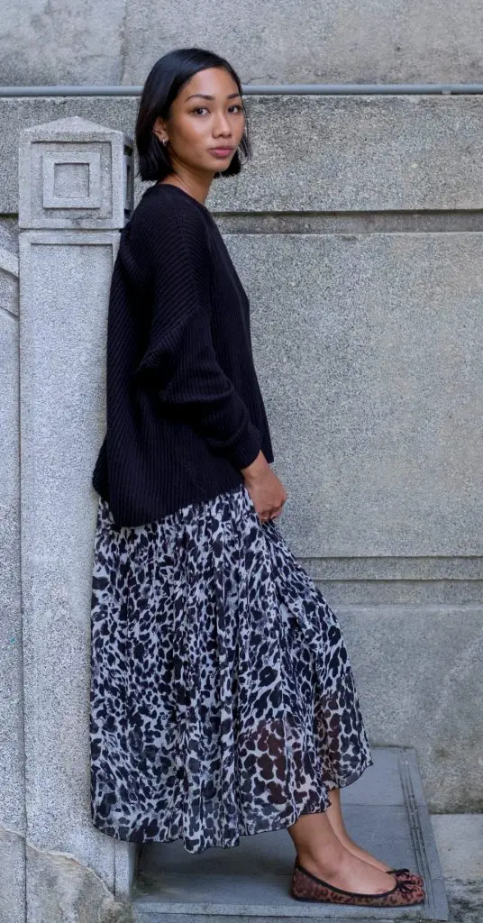woman-long-skirt